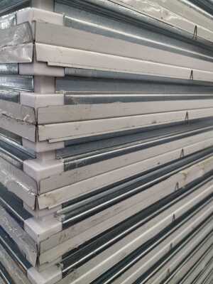 Огнестойкая и водонепроницаемая сэндвичная панель для чистых помещений с настраиваемой толщиной для условий высокой чистоты